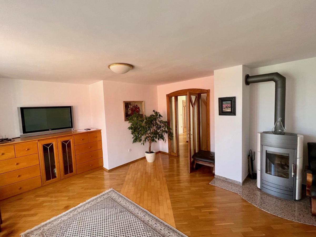 Guest House Domacija Krnc Hrib pri Hinjah Buitenkant foto